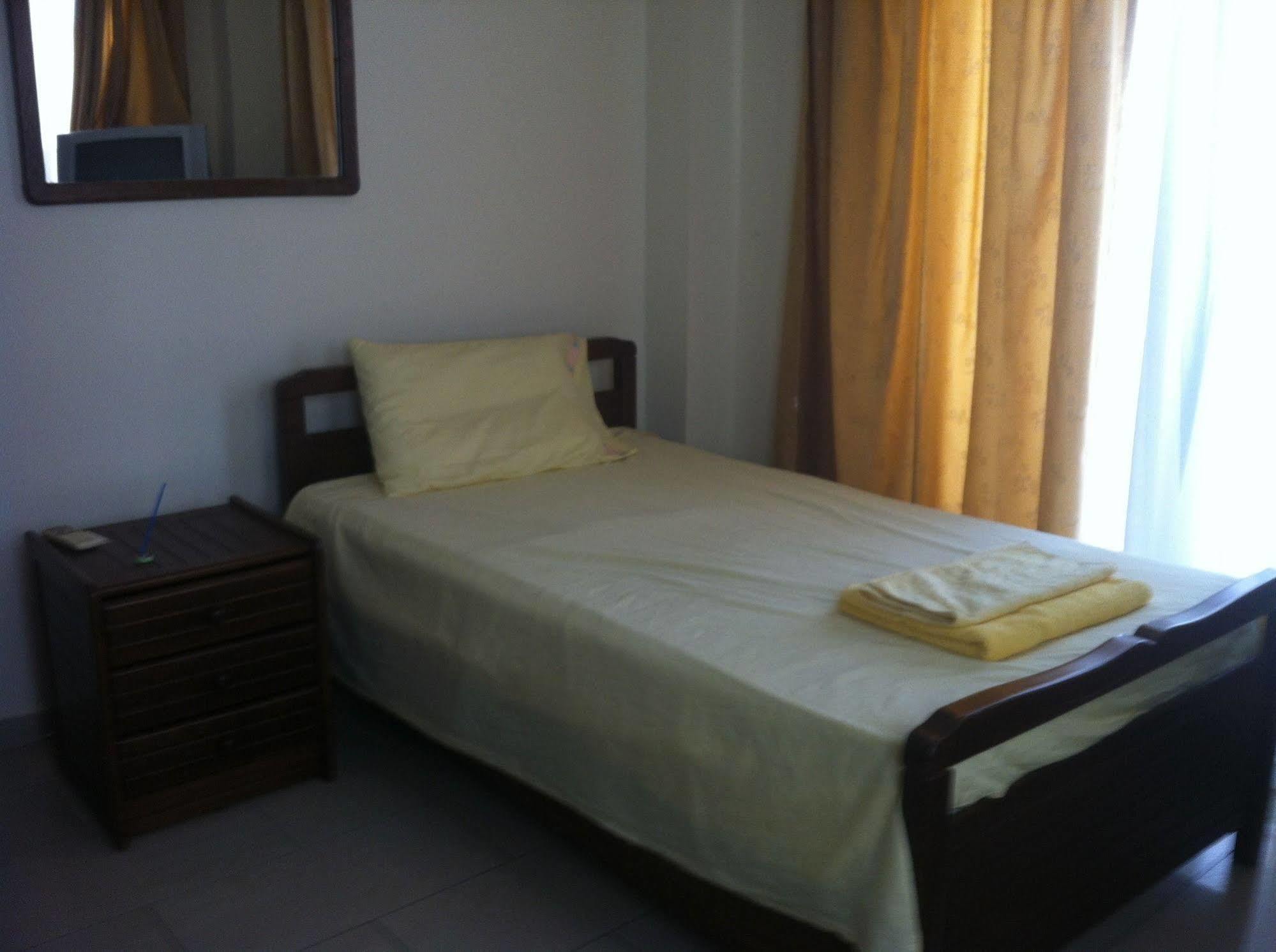 Zakos Court Apartments Larnaca Exterior foto